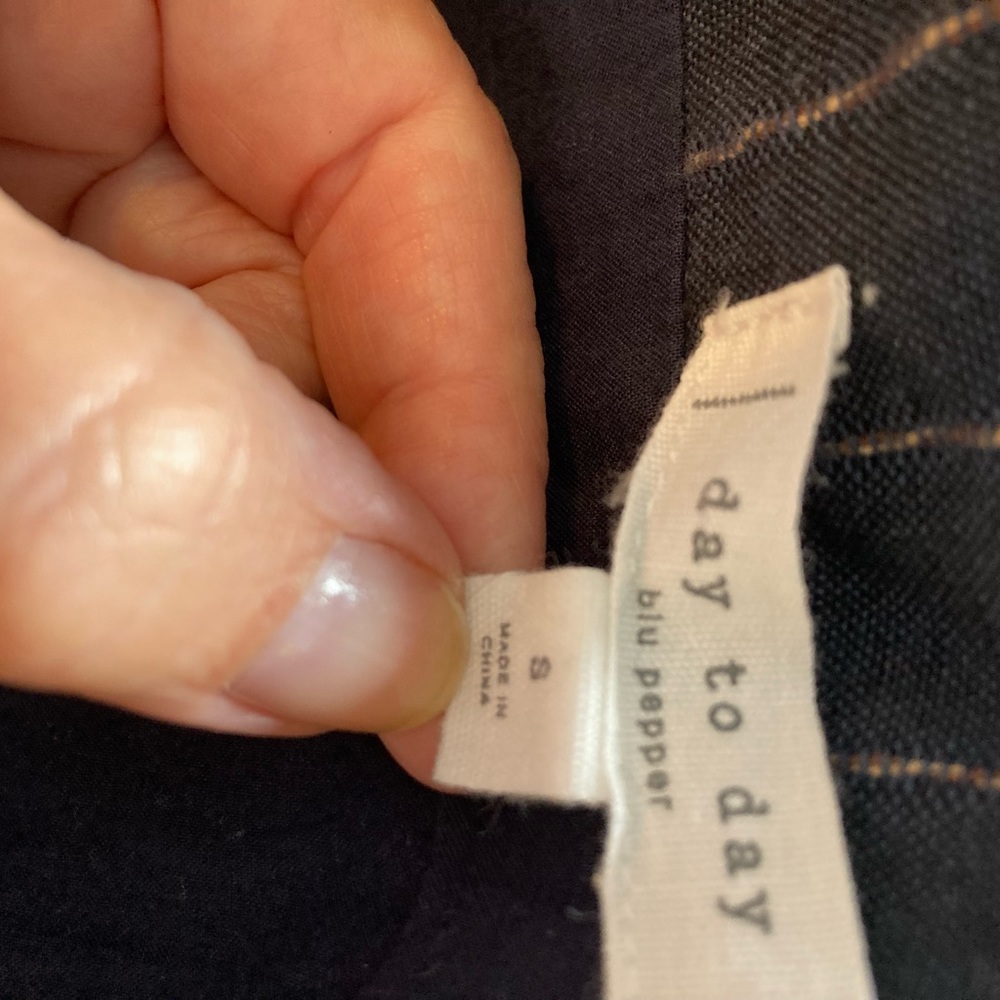Day to Day Blu Pepper Navy Stripe Button Front Skirt S Pockets Dark Acadamia. - Picture 4 of 4